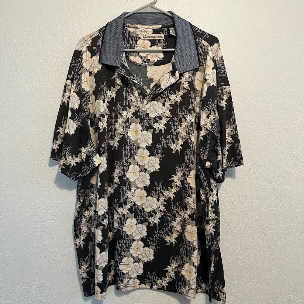 Munsingwear Vintage Polo Men’s 2X Floral Hawaiian Gray Brown Tan Short Sleeve